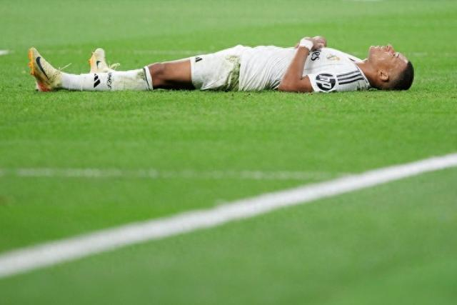 中超：上海申花主场2-0击败沧州雄狮