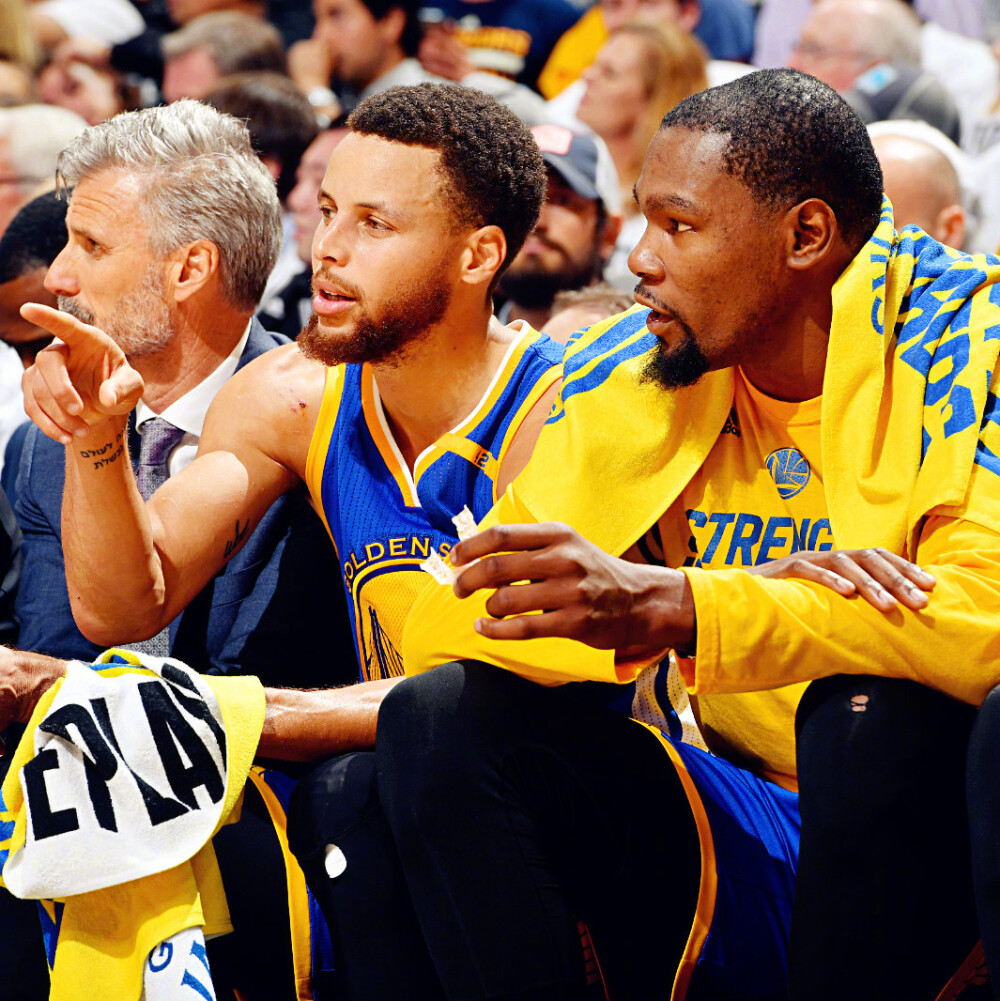 Shams：除非雄鹿做出重大改变，否则字母哥的未来昭然若揭（Shams：若雄鹿无重大调整，字母哥去留已无悬念）