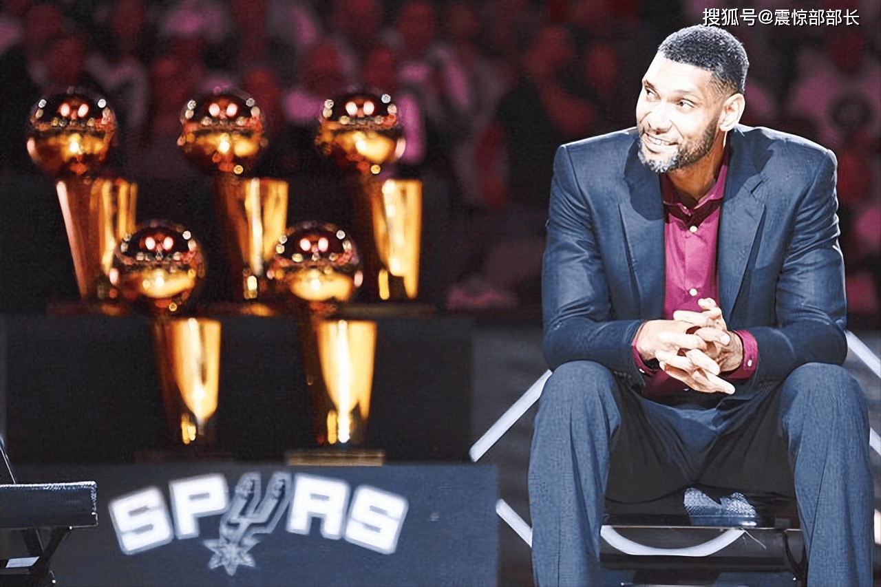 李霄鹏：希望球队能发挥出应有水平，明天奉献一场精彩的比赛（李霄鹏：期待球队发挥本色，明日奉献精彩一战）