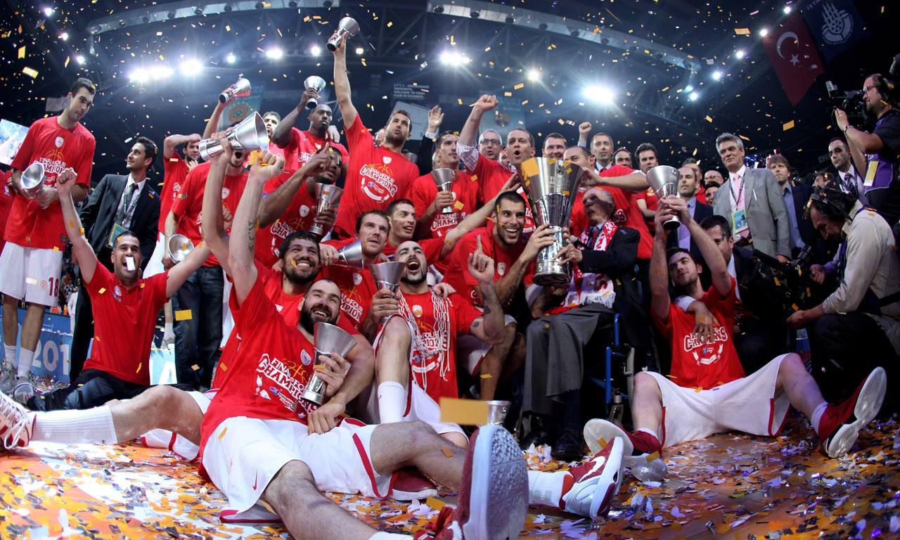 门德斯：不知道为啥有这么多关于亚马尔的噪音，我们都年轻过（门德斯：不理解围绕亚马尔的喧嚣，大家都曾年轻过）