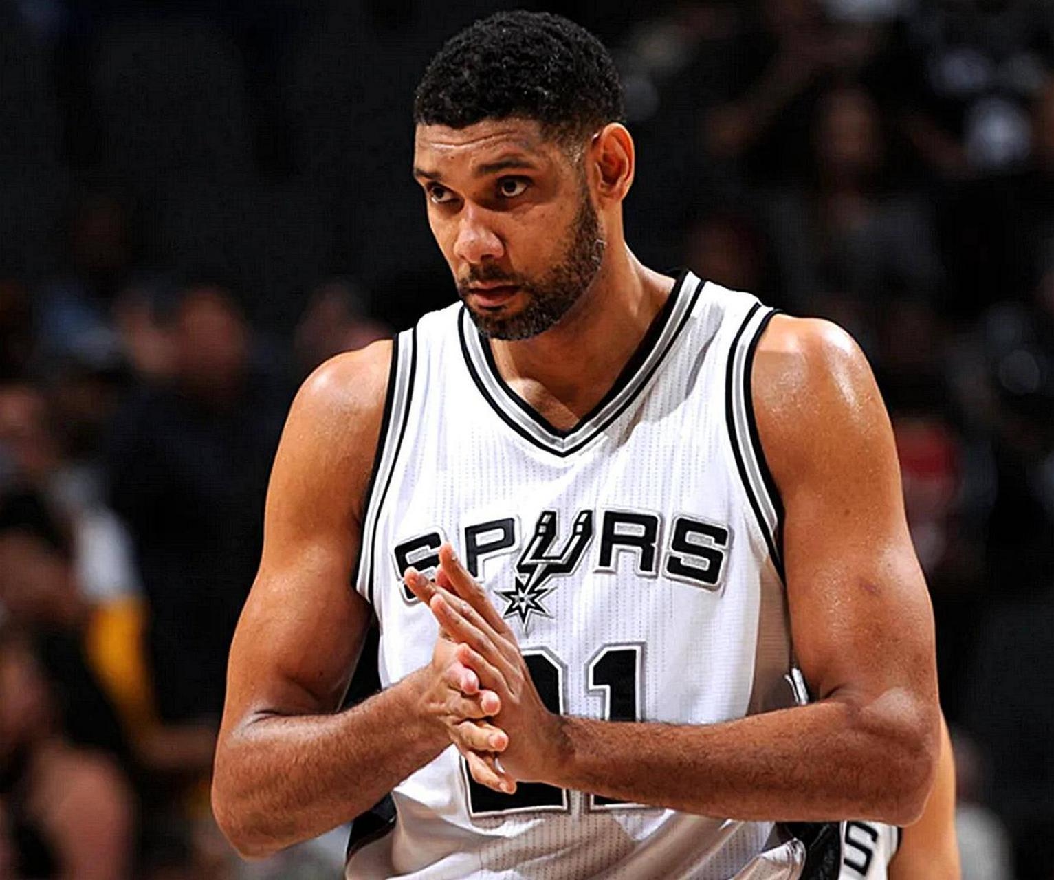 佩索托：希望尤文重返昔日的巅峰，需要给斯帕莱蒂时间（佩索托：盼尤文再攀巅峰，需给予斯帕莱蒂时间）