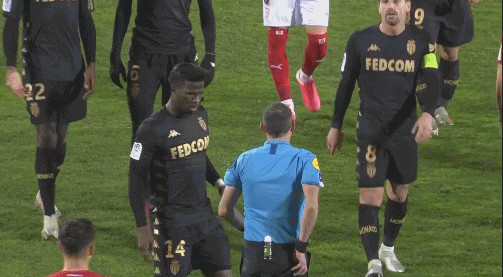 看完辽宁耻辱输江苏，再看看广东！你才知道杜锋和朱芳雨多伟大