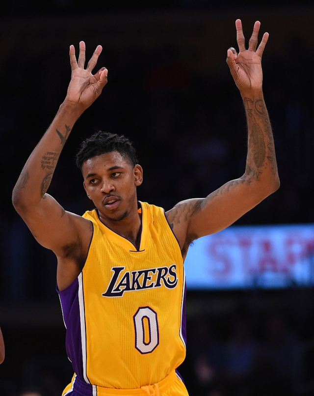 瓦德尔：凯恩若选择离开拜仁，应当优先考虑转会至皇马或巴萨（瓦德尔建议：凯恩若离开拜仁，首选皇马或巴萨）