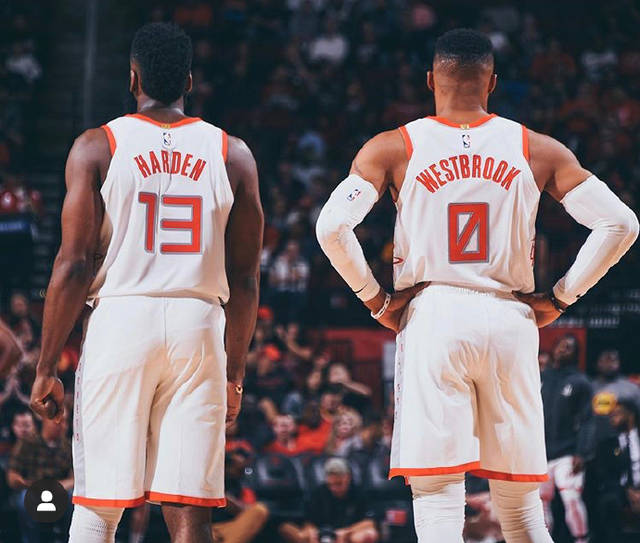 德转预热戴维身价：最高4500万欧不变，最低下跌至3000万欧（德转前瞻戴维估值：上限维持4500万欧，下限下调至3000万欧）